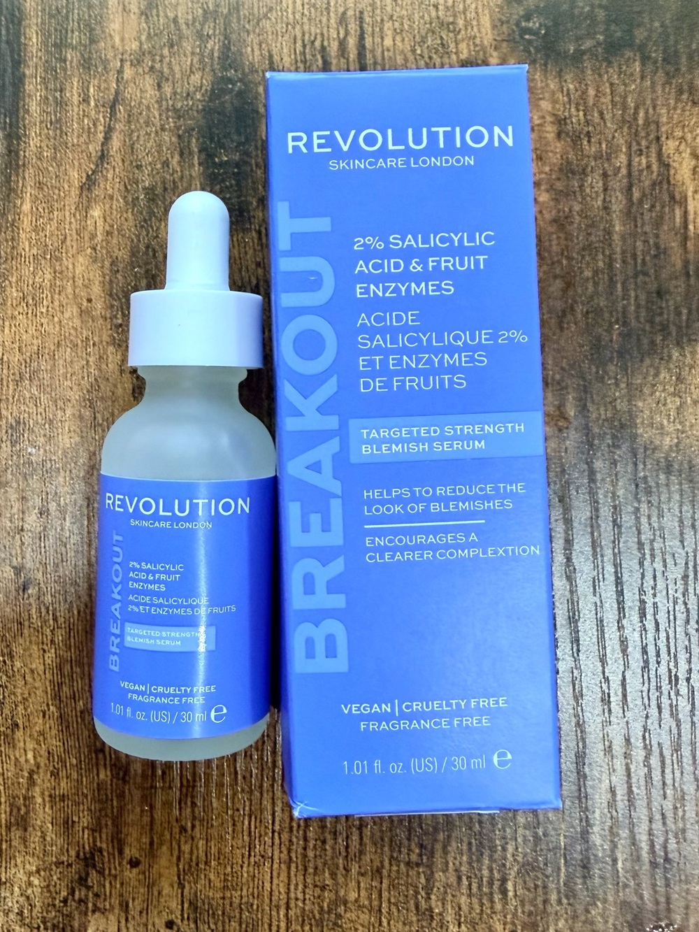 Revolution Breakout 2% Salicylic Blemish Serum - Blue